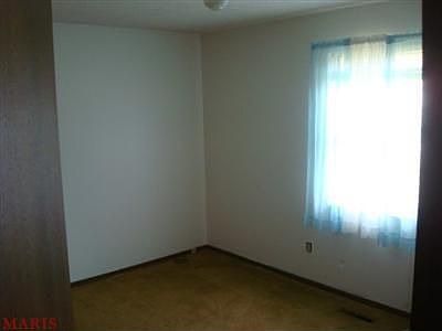 2nd image of 833 Sommerset Dr