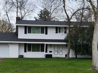 3734 80th Ave N, Brooklyn Park, MN 55443