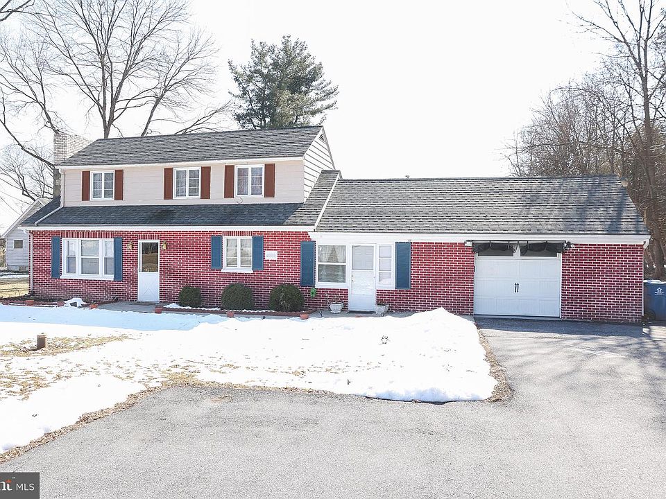 1st image of 1024 E Lisburn Rd