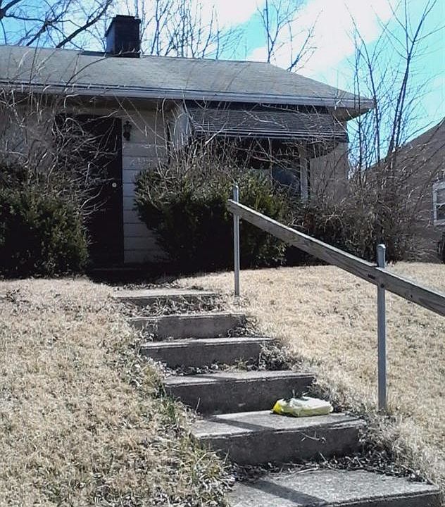 1st image of 2444 Ulrich Ave