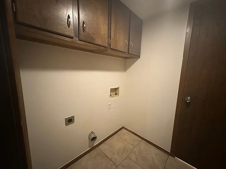 9643 Hefner Village Blvd — Photo 10