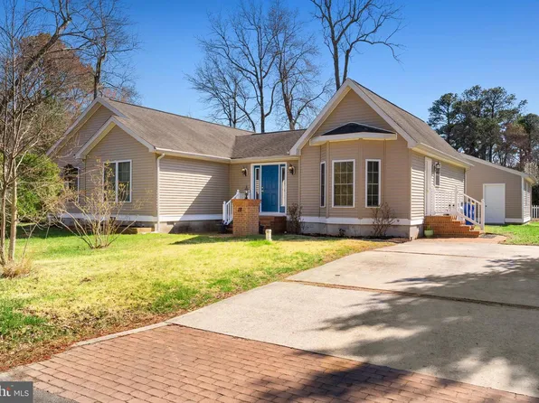 18 Hudson Ave, Ocean View, DE 19970