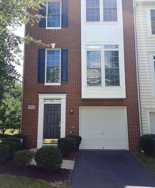 1st image of 4144 Fairfax Center Creek Dr