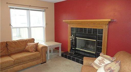 2nd image of 10321 Rosewood Ct