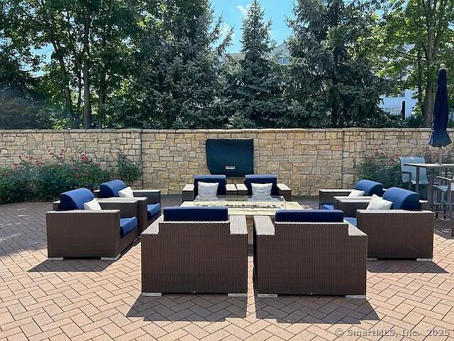 112A Southfield Ave #316 — Photo 9