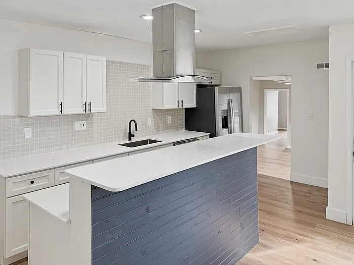 1321 Hermes Ave — Photo 17