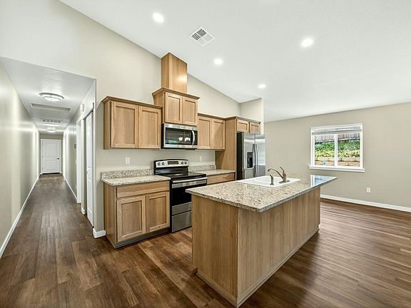 5th image of 3001 University Rd Unit A & B