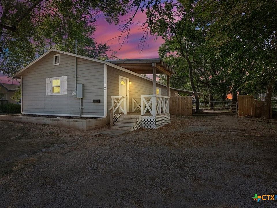 1st image of 104 Austin St