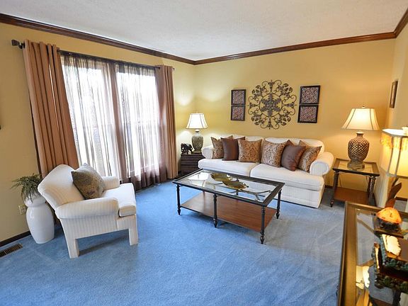 3rd image of 3097 Essington Dr