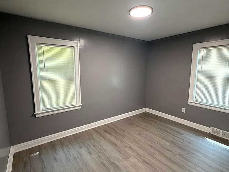 15443 Whitcomb St #1 — Photo 12