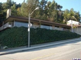 3361 Country Club Dr, Glendale, CA 91208