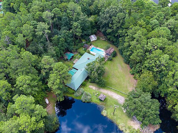 3rd image of 1335 Pine Barren Rd