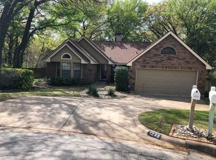 1233 Circle View Ct, Grapevine, TX 76051