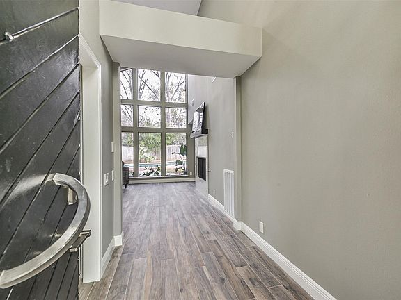 5th image of 211 Big Hollow Ln