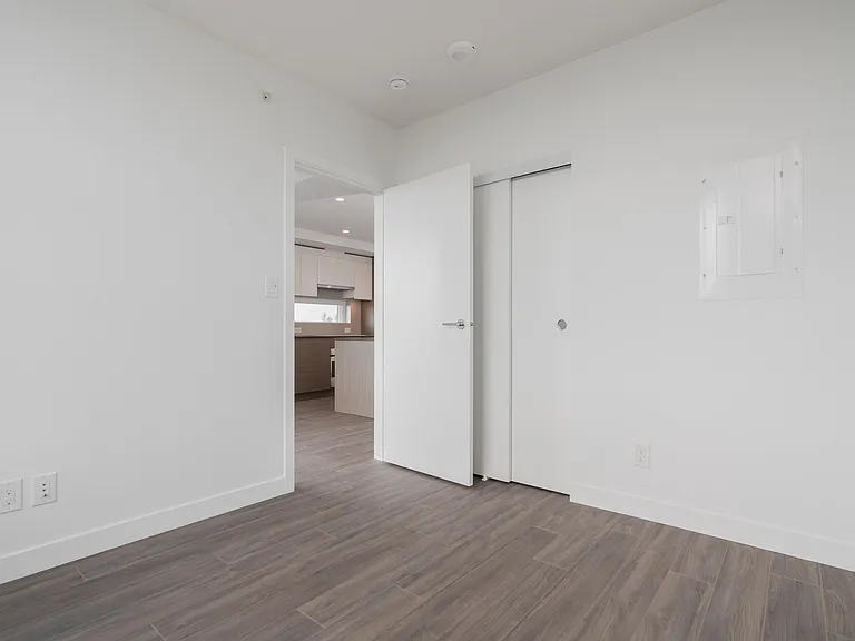13615 Fraser Hwy #2403 — Photo 17