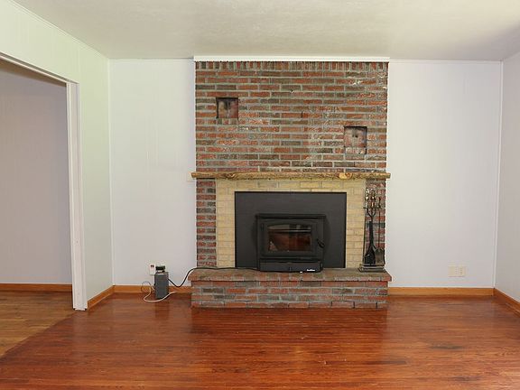 4th image of 2137 W County Road 400 N