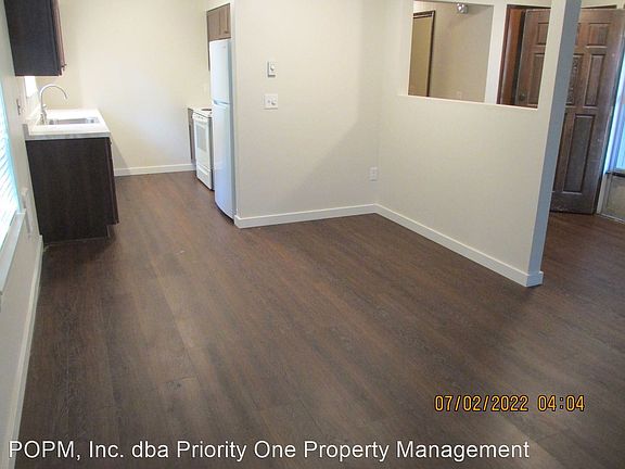 5th image of 611 13th St #611