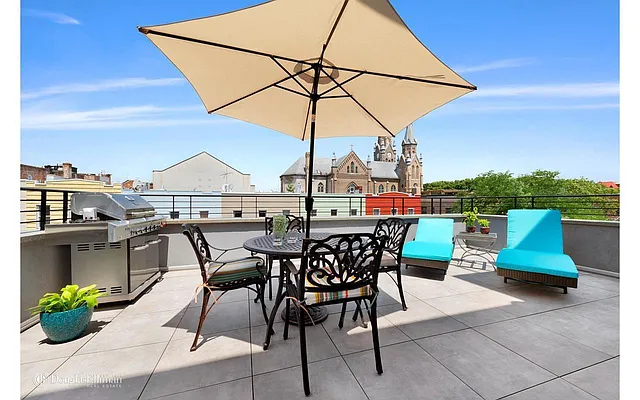 Rented by Bond New York | media 8