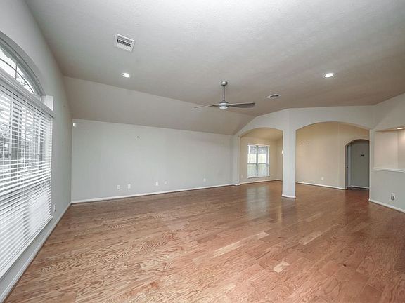 2nd image of 13705 Vail Dr