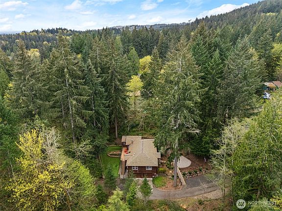 3rd image of 6837 Foothill Loop SW