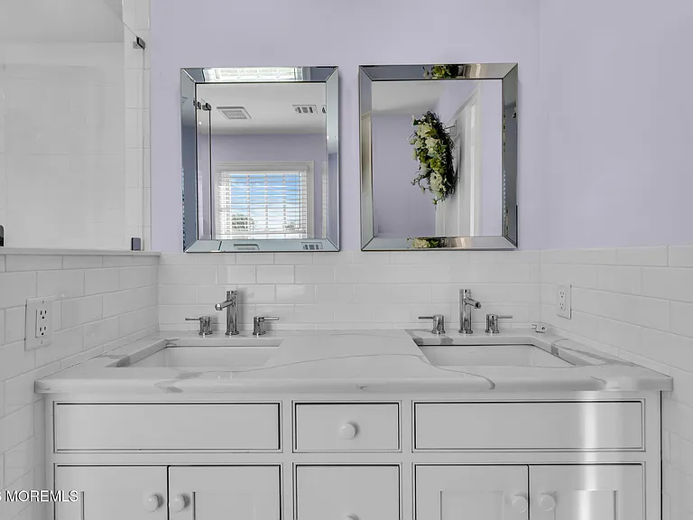 550 Whiting Ave — Photo 44