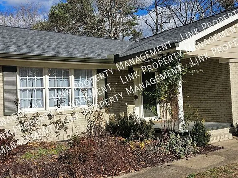 9328 Berkshire Cir — Photo 51