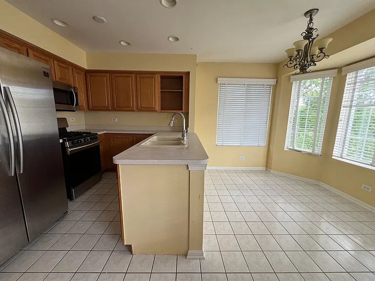 1760 Middlebury Dr #1760 — Photo 4