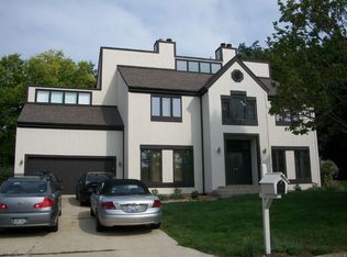 6044 Mill Bridge Ln, Lisle, IL 60532