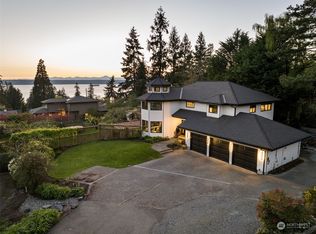 614 SW 187th St, Seattle, WA 98166