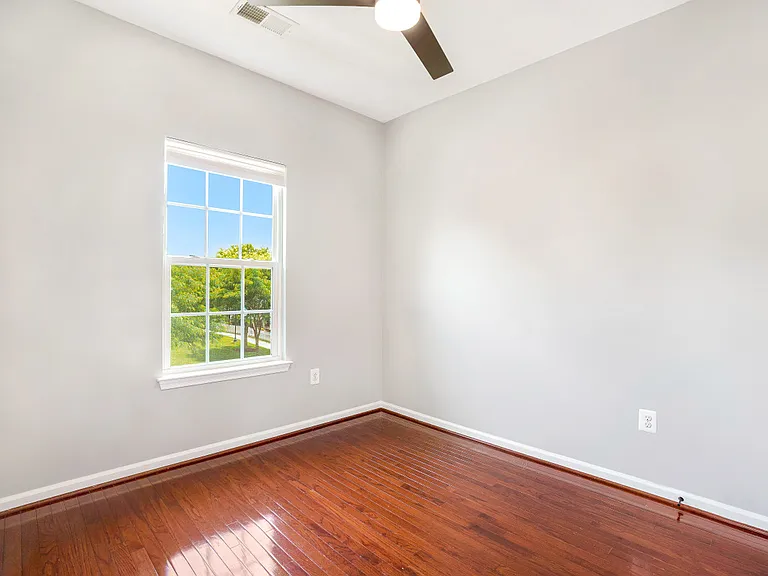 22764 Autumn Breeze Ave — Photo 27