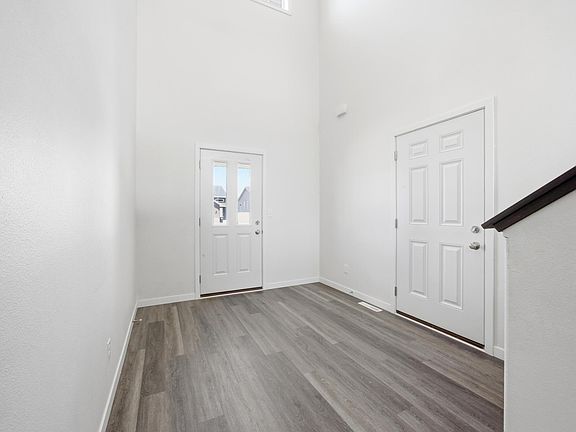 4th image of 2506 Fulton Loop S