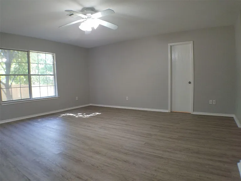 11208 Blairview Ln — Photo 23