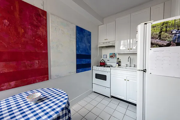 Rented by Owner | media 12