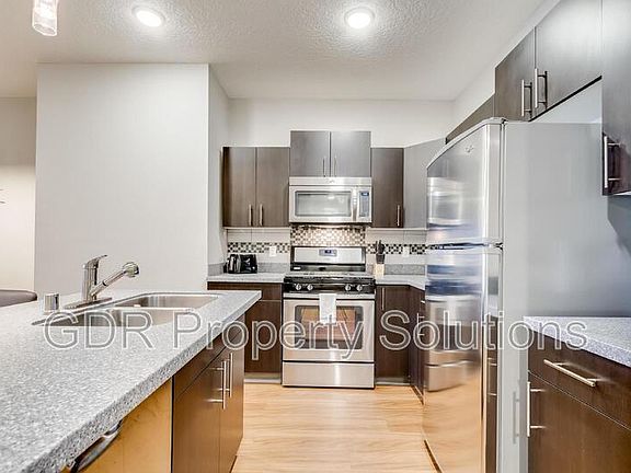 5th image of 950 4th St NW APT 303