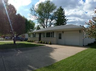 1912 Root St, Crest Hill, IL 60403