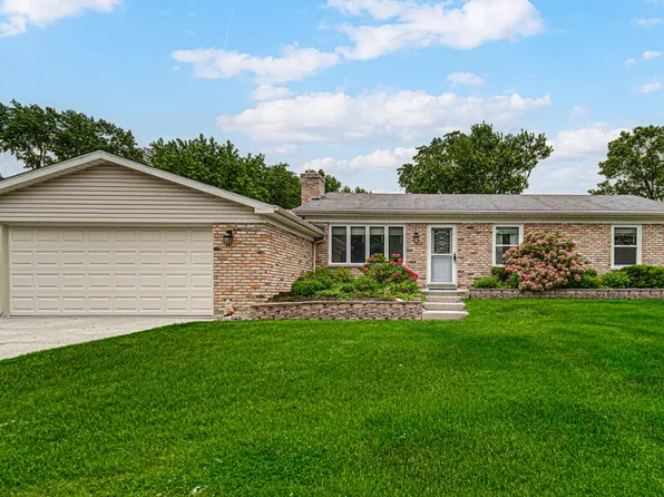 329 Dogwood St NW, Demotte, IN 46310