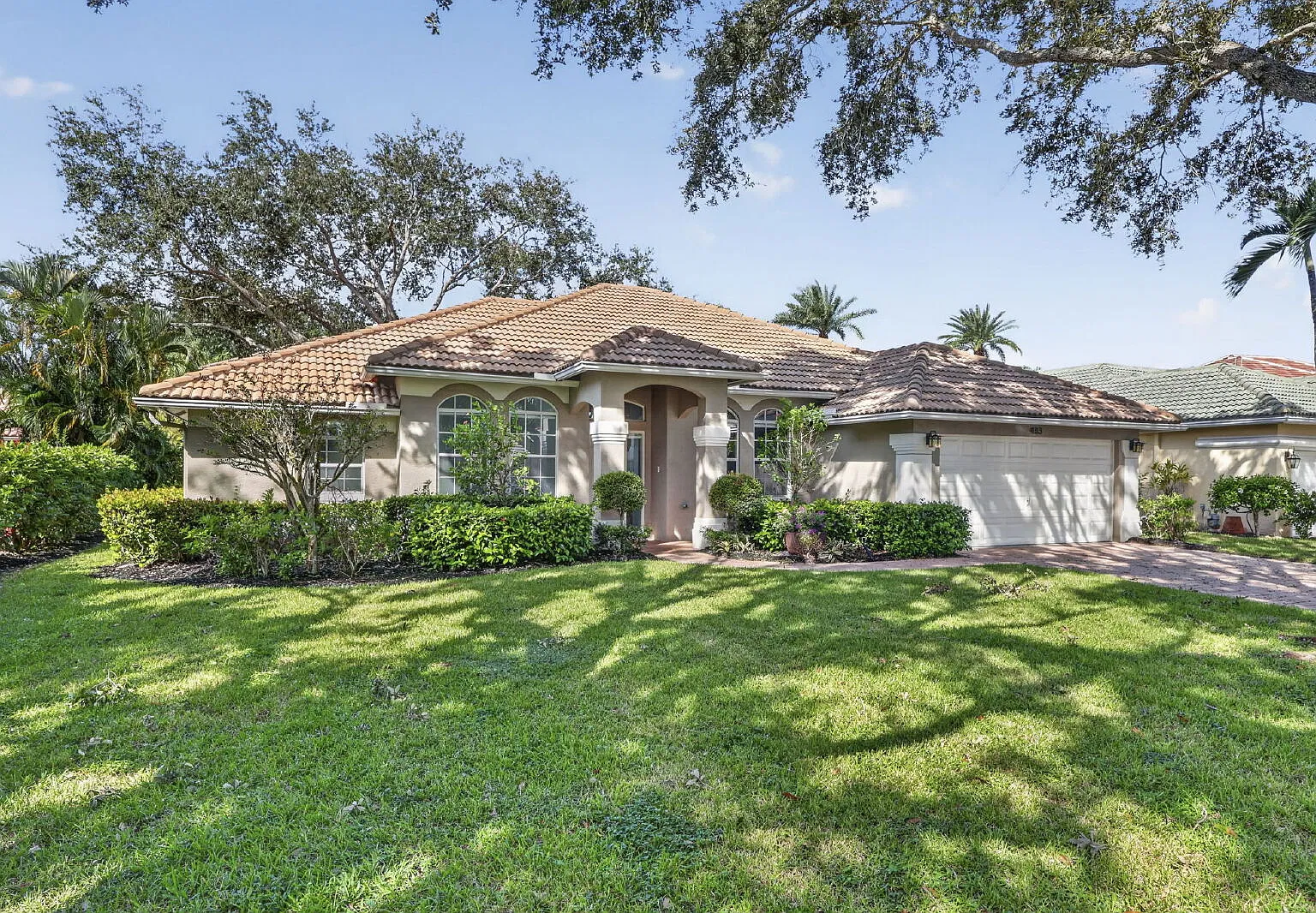 4 bed, 2.0 bath, 2115 sqft, $5,500 — Photo 2