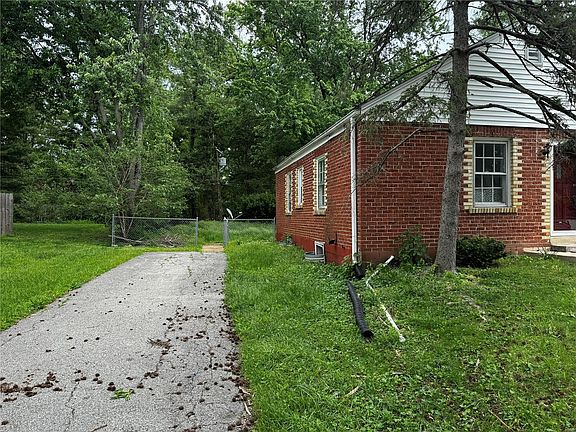 2nd image of 1426 Tamerton Ave