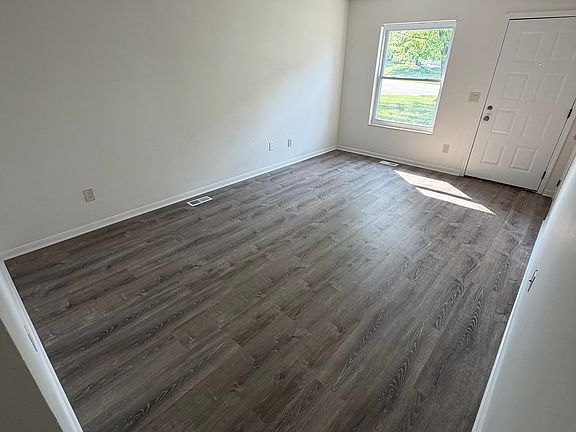 2nd image of 9862 Mandel Dr #9862