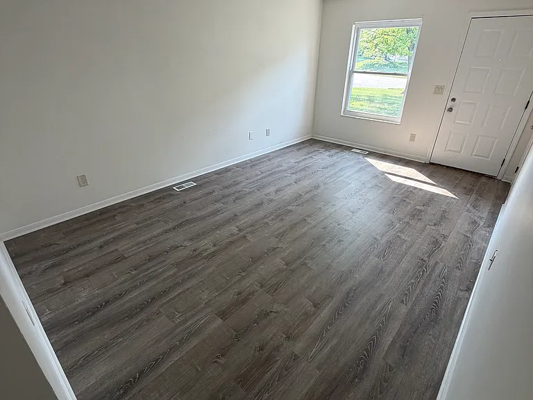 9862 Mandel Dr #9862 — Photo 1