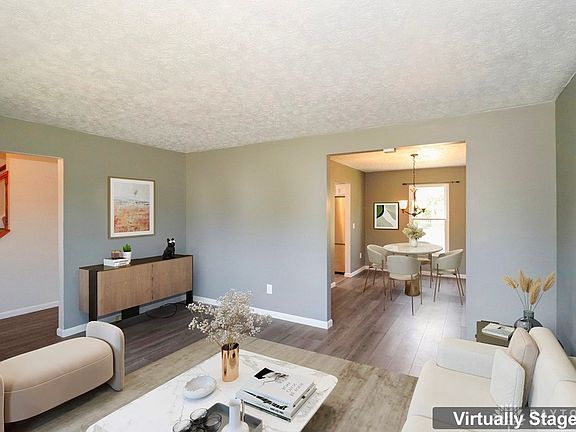 4th image of 8851 Green Valley Ct