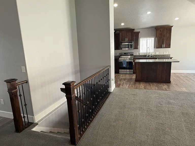 7081 N Hollow View Ct — Photo 4