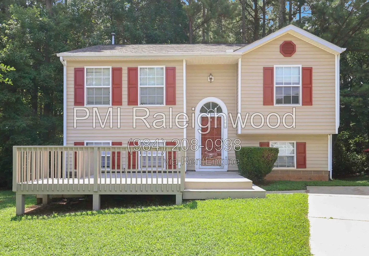 4 bed, 2.0 bath, 1682 sqft, $1,975 — Photo 2