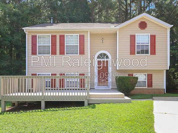 2nd image of 1709 Calypso Ct