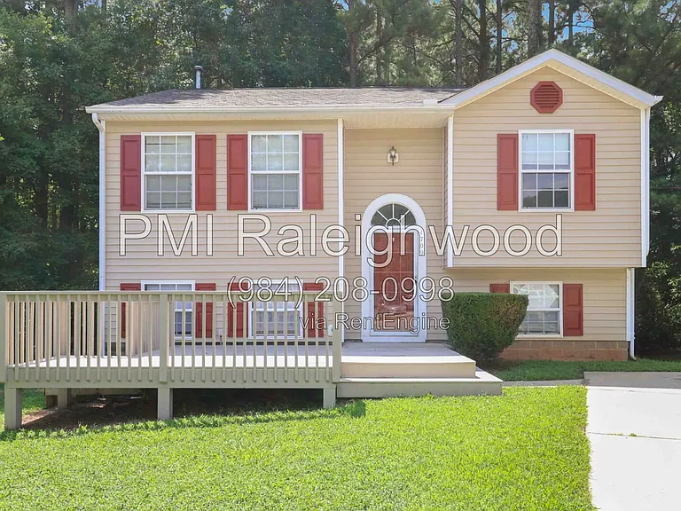 1709 Calypso Ct — Photo 2