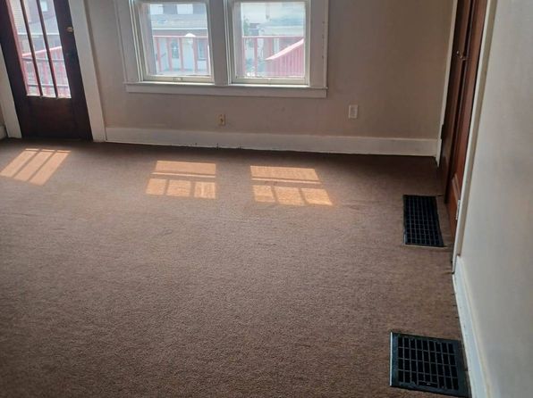 215 S 11th St UNIT 3
