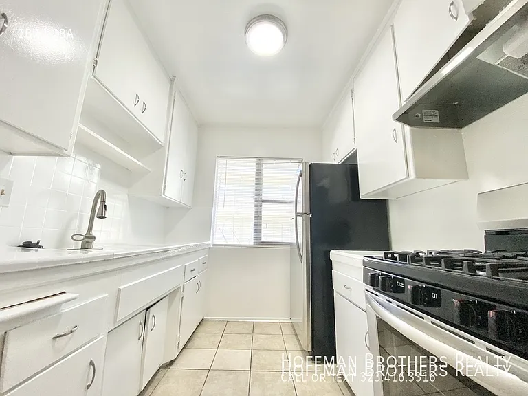 3956 Stevely Ave #19 — Photo 2