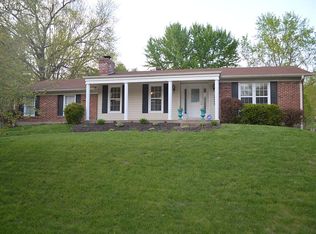 14345 Ladue Rd, Chesterfield, MO 63017