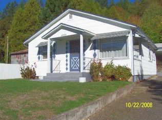 47999 W 2nd St, Oakridge, OR 97463