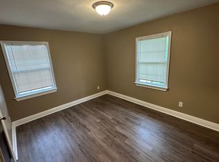 202 Somerville Rd SE #B, Decatur, AL 35601